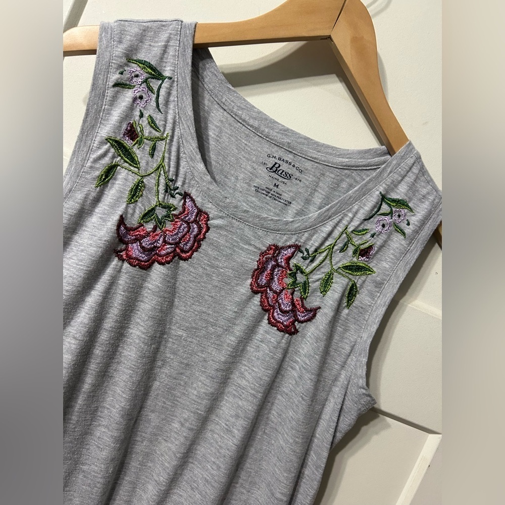 G.H Bass Gray Sleeveless Dress with Floral Embroidery - Picture 2 of 3